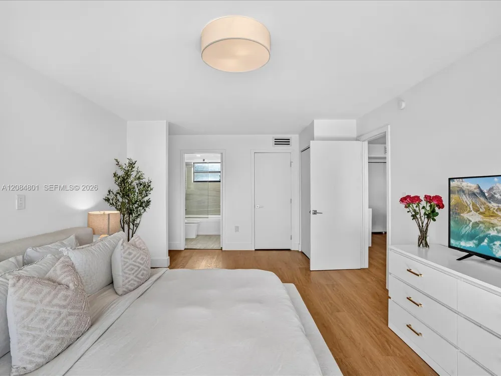 8201 Byron Ave #502 Miami Beach, FL 33141