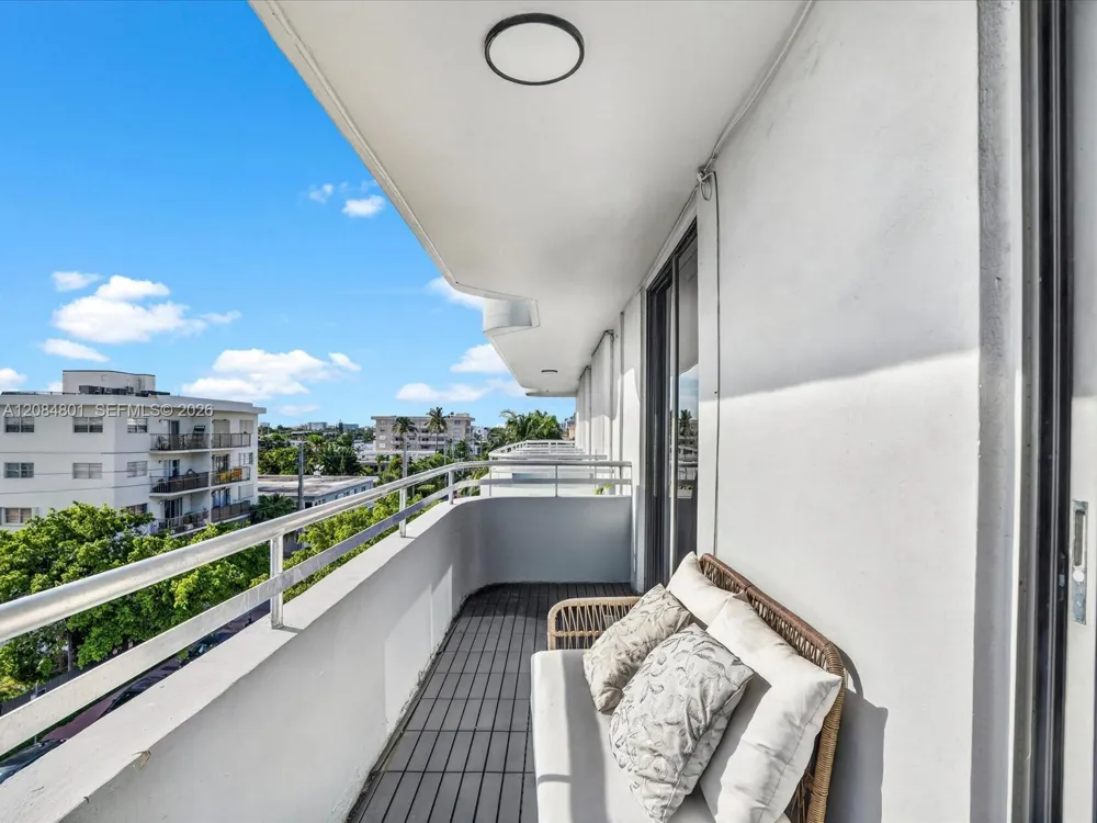 8201 Byron Ave #502 Miami Beach, FL 33141