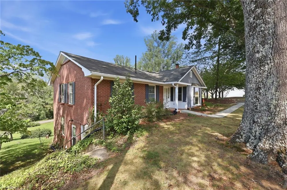 609 Main Street Danbury, NC 27016