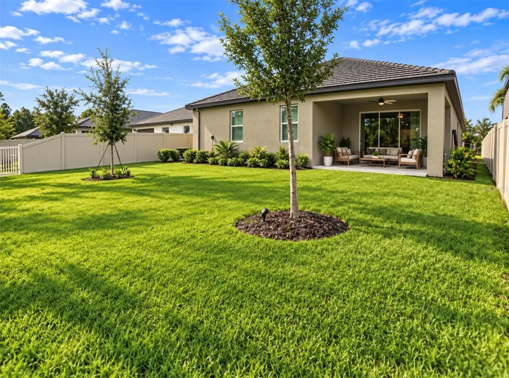 10060 BANYAN BREEZE BOULEVARD Land O Lakes, FL 34638