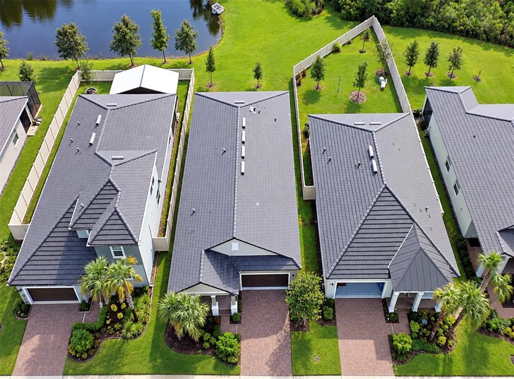 10060 BANYAN BREEZE BOULEVARD Land O Lakes, FL 34638