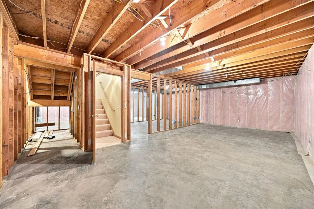 833 Southcross Drive E Burnsville, MN 55306