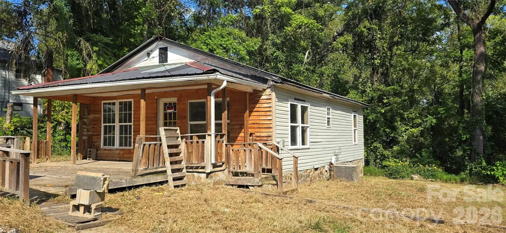 502 Healan Place NW Lenoir, NC 28645