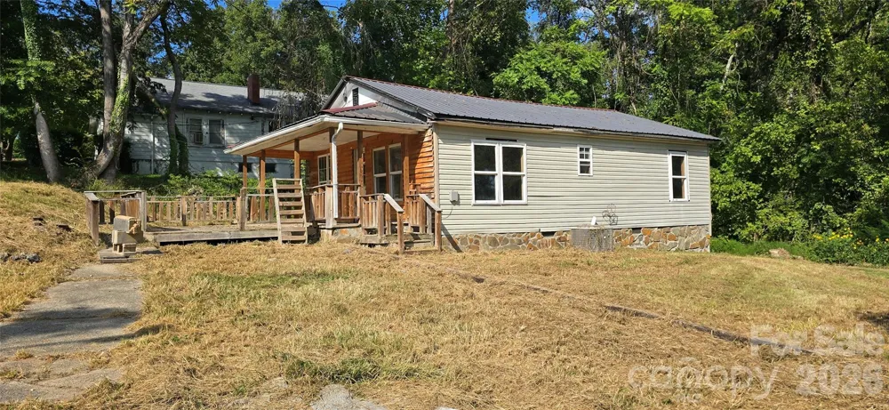 502 Healan Place NW Lenoir, NC 28645