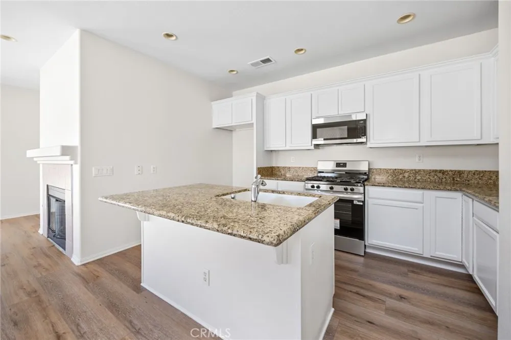 1863 Orchard Park Court San Jacinto, CA 92583