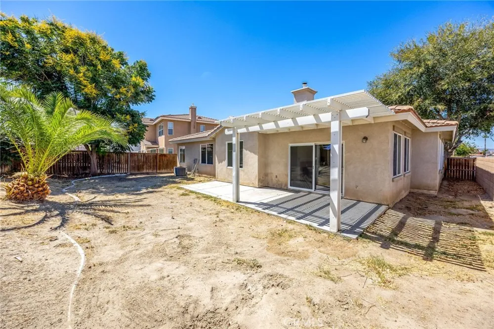 1863 Orchard Park Court San Jacinto, CA 92583