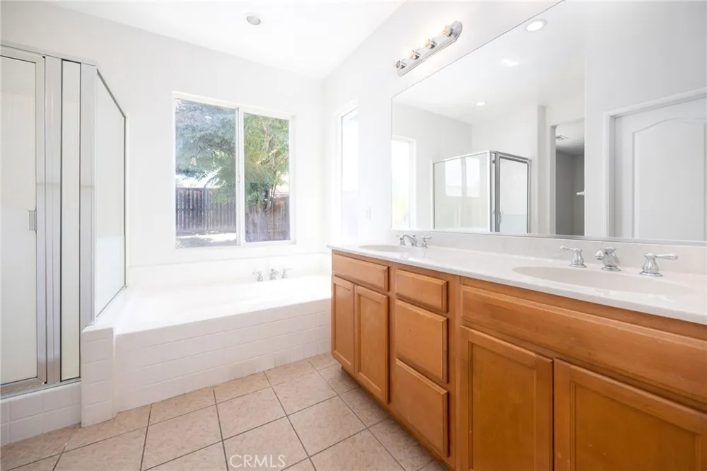 1863 Orchard Park Court San Jacinto, CA 92583