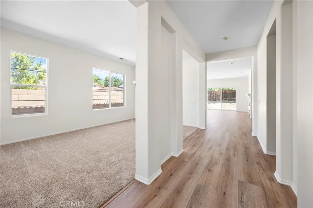 1863 Orchard Park Court San Jacinto, CA 92583