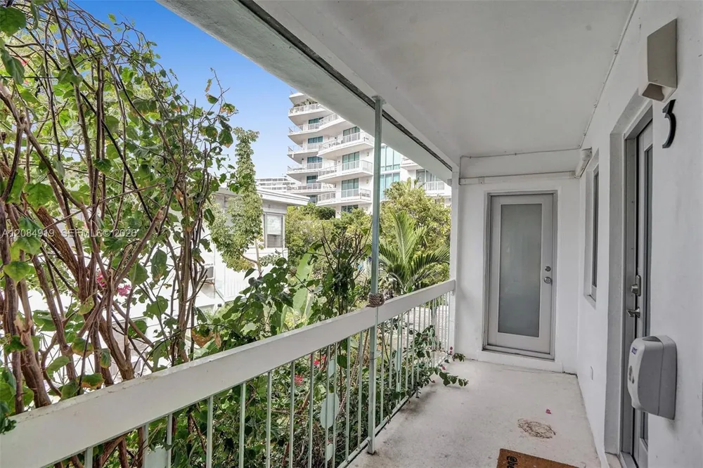 1440 16th St #3 Miami Beach, FL 33139