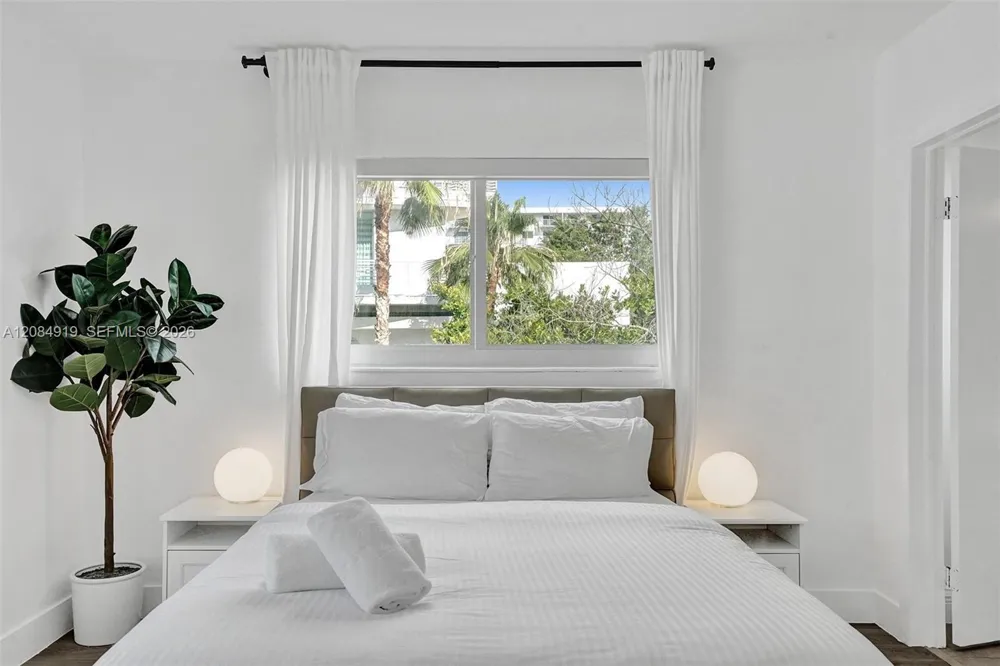1440 16th St #3 Miami Beach, FL 33139