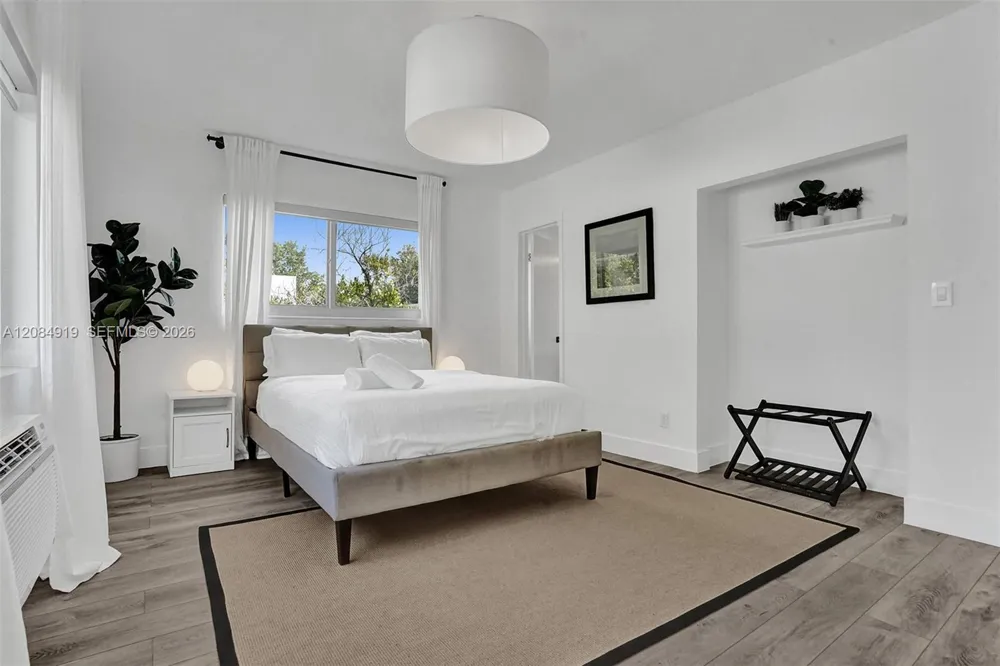 1440 16th St #3 Miami Beach, FL 33139