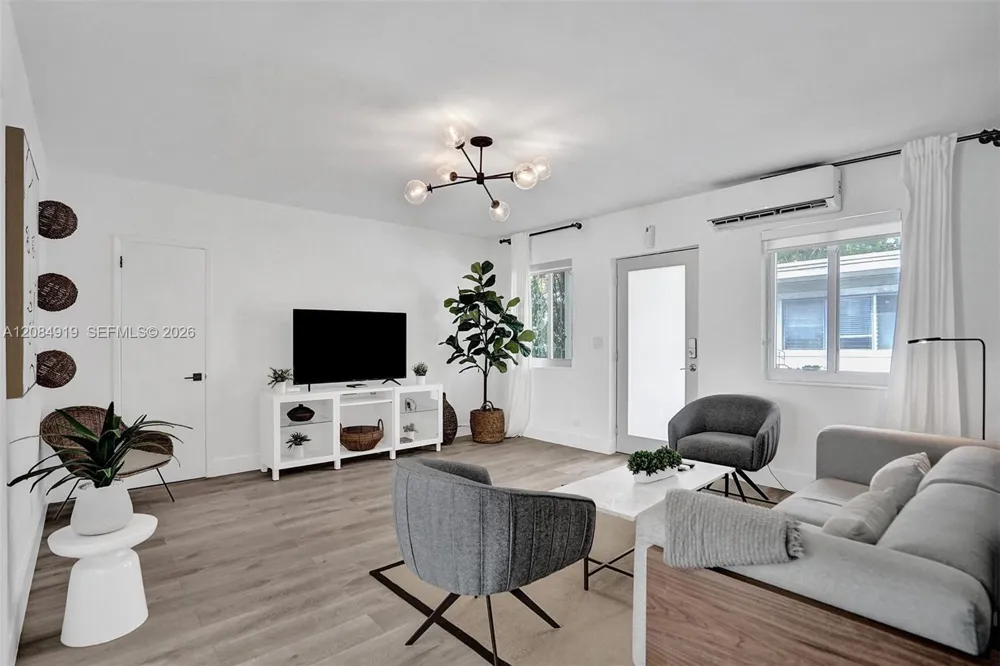 1440 16th St #3 Miami Beach, FL 33139