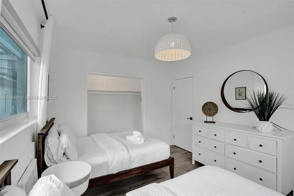 1440 16th St #3 Miami Beach, FL 33139