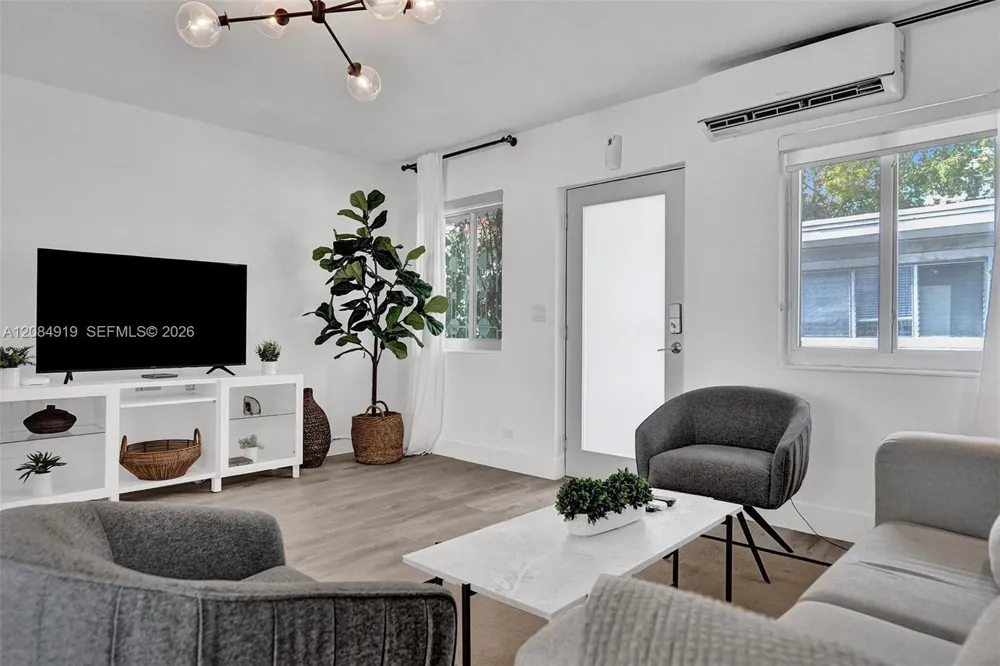 1440 16th St #3 Miami Beach, FL 33139