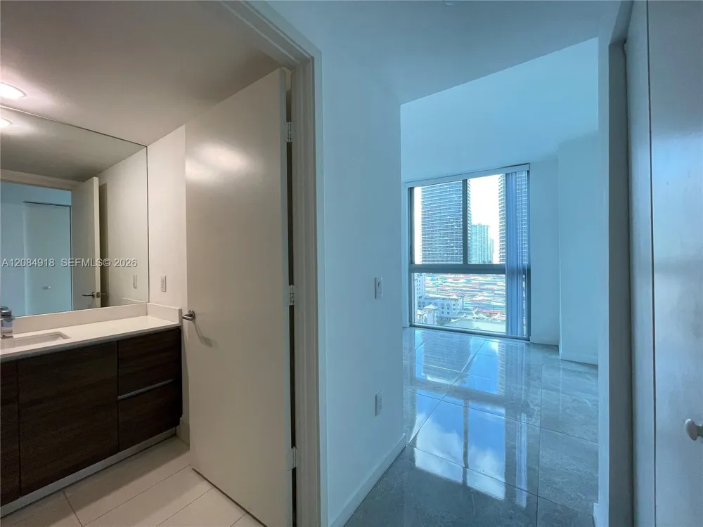 1100 S Miami Ave #1510 Miami, FL 33130