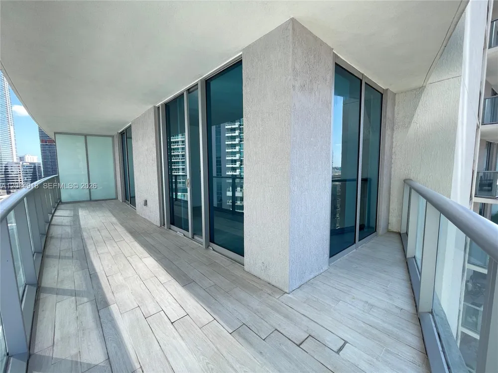 1100 S Miami Ave #1510 Miami, FL 33130