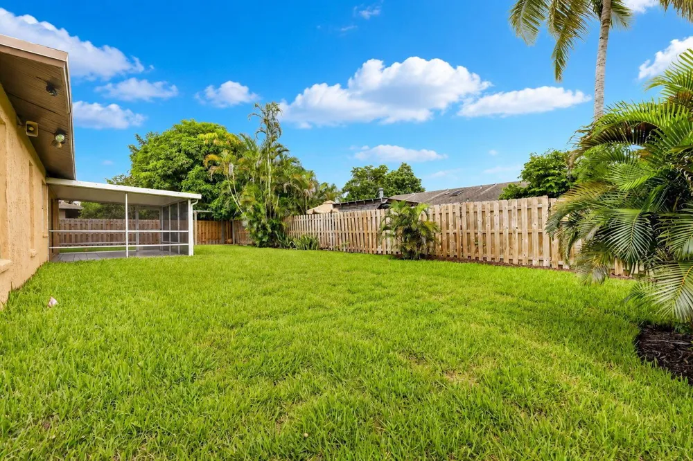 1058 Fernlea Drive West Palm Beach, FL 33417