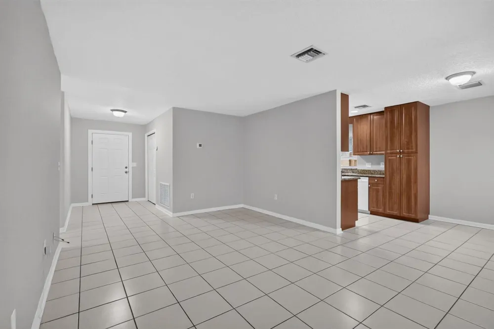 1058 Fernlea Drive West Palm Beach, FL 33417