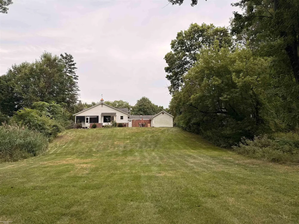 38545 Riverside Drive Clinton Charter Township, MI 48036