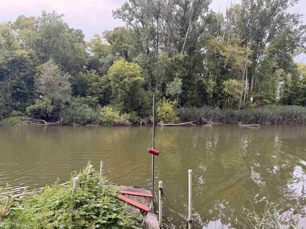 38545 Riverside Drive Clinton Charter Township, MI 48036