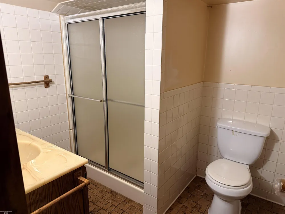 38545 Riverside Drive Clinton Charter Township, MI 48036