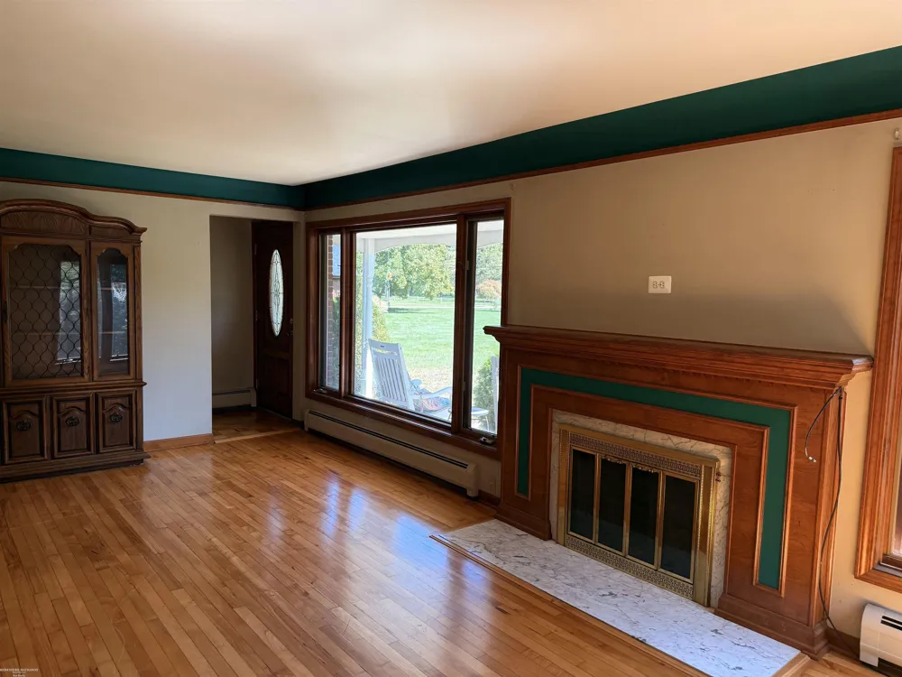 38545 Riverside Drive Clinton Charter Township, MI 48036