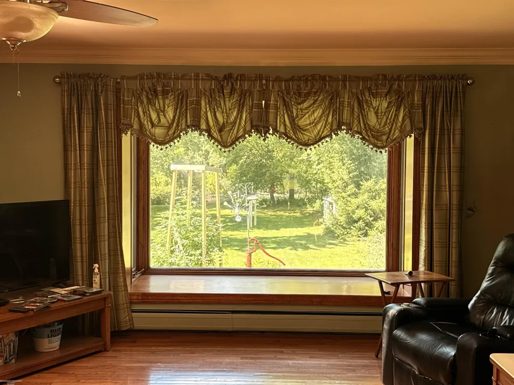 38545 Riverside Drive Clinton Charter Township, MI 48036