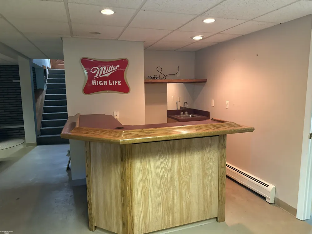 38545 Riverside Drive Clinton Charter Township, MI 48036