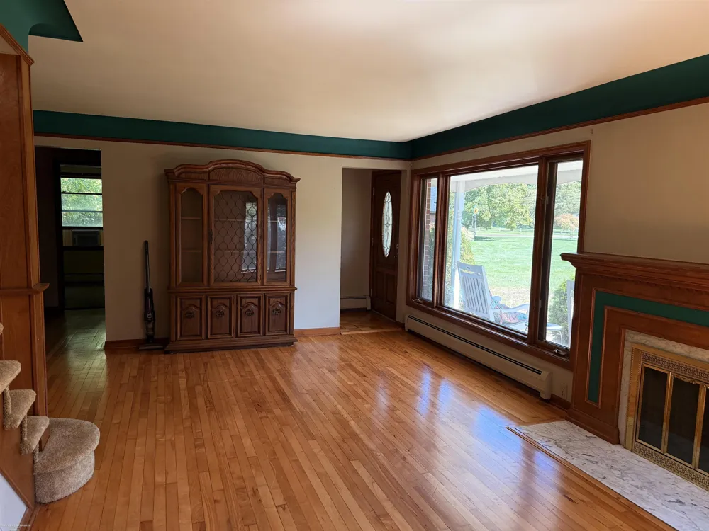 38545 Riverside Drive Clinton Charter Township, MI 48036