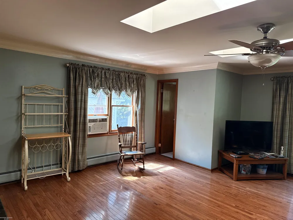 38545 Riverside Drive Clinton Charter Township, MI 48036