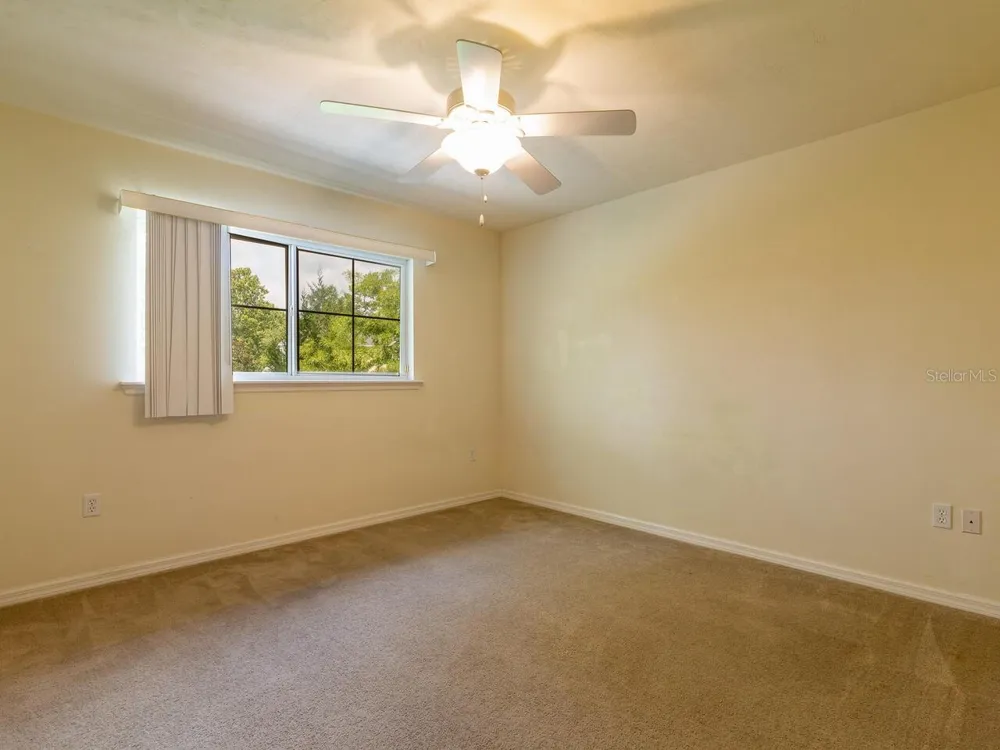 1565 NW 29TH ROAD #4 Gainesville, FL 32605