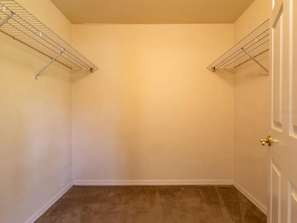 1565 NW 29TH ROAD #4 Gainesville, FL 32605