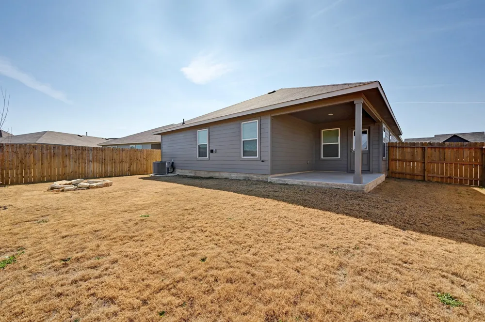 1806 Windsor Boulevard Lockhart, TX 78644