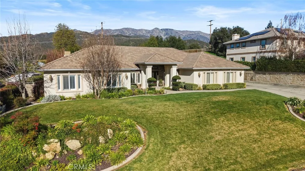 37420 Wildwood View Yucaipa, CA 92399