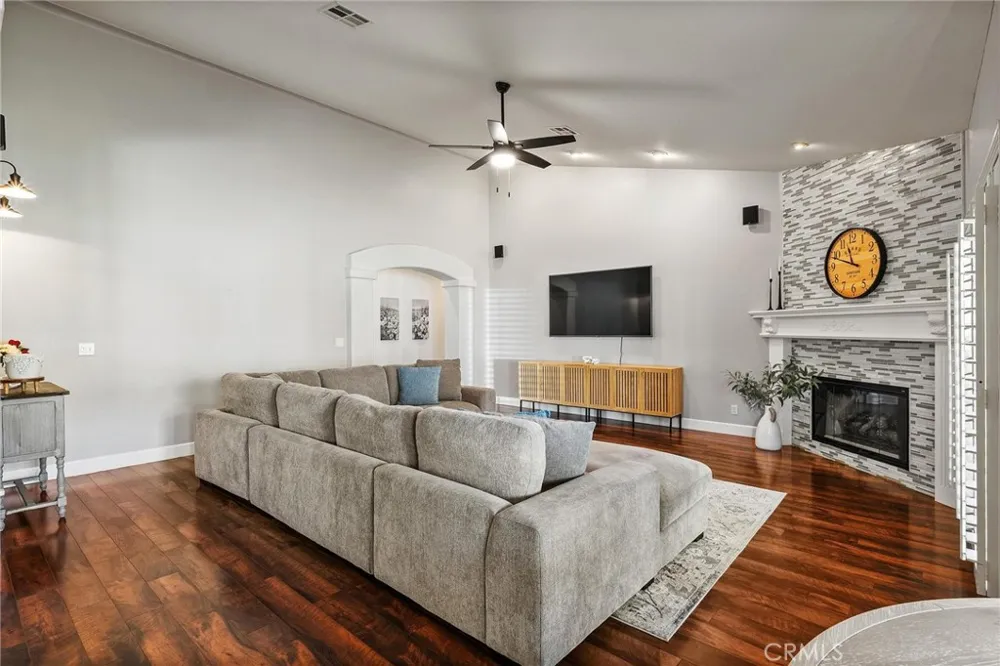 37420 Wildwood View Yucaipa, CA 92399