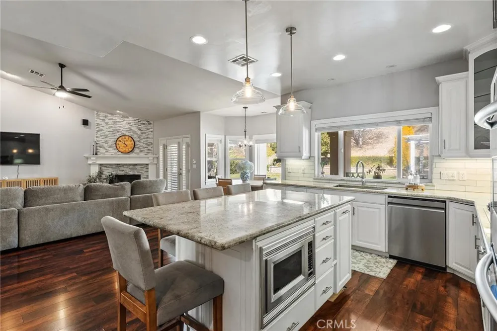 37420 Wildwood View Yucaipa, CA 92399