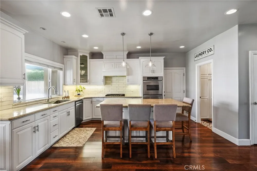 37420 Wildwood View Yucaipa, CA 92399