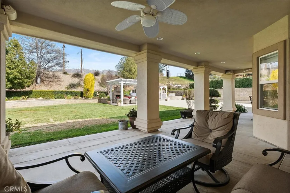 37420 Wildwood View Yucaipa, CA 92399
