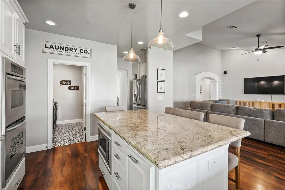 37420 Wildwood View Yucaipa, CA 92399