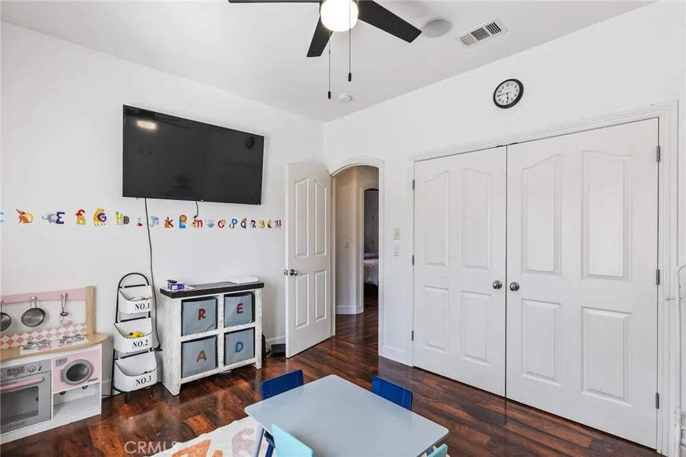 37420 Wildwood View Yucaipa, CA 92399