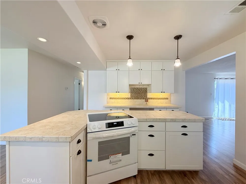 1833 W Pico Fresno, CA 93705