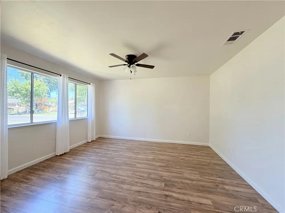 1833 W Pico Fresno, CA 93705