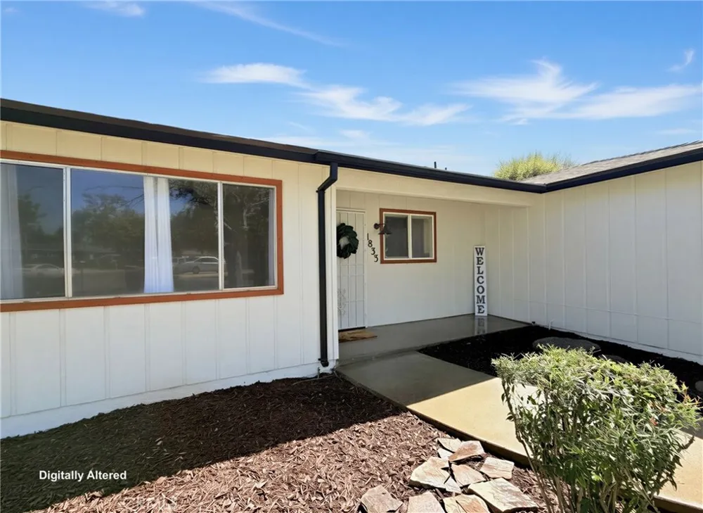1833 W Pico Fresno, CA 93705