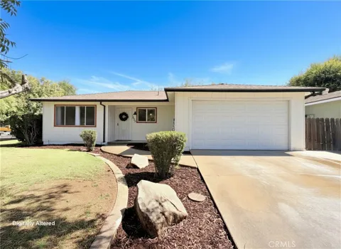 1833 W Pico