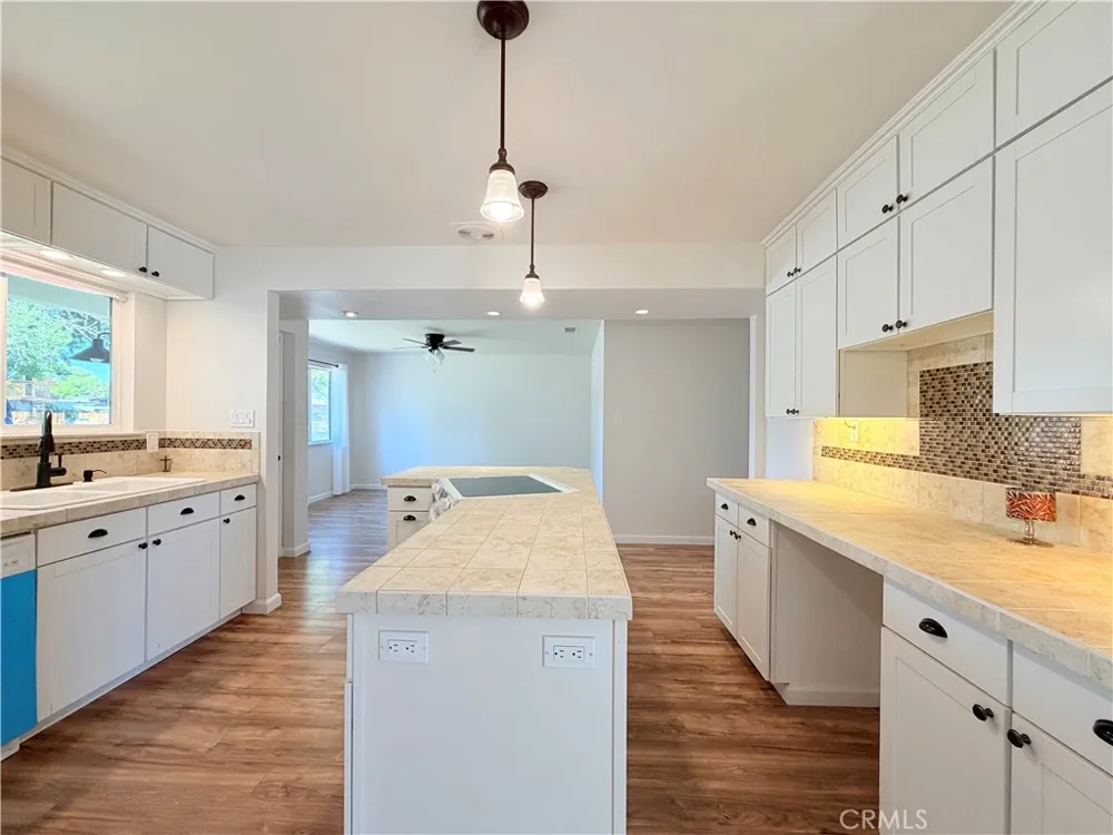 1833 W Pico Fresno, CA 93705