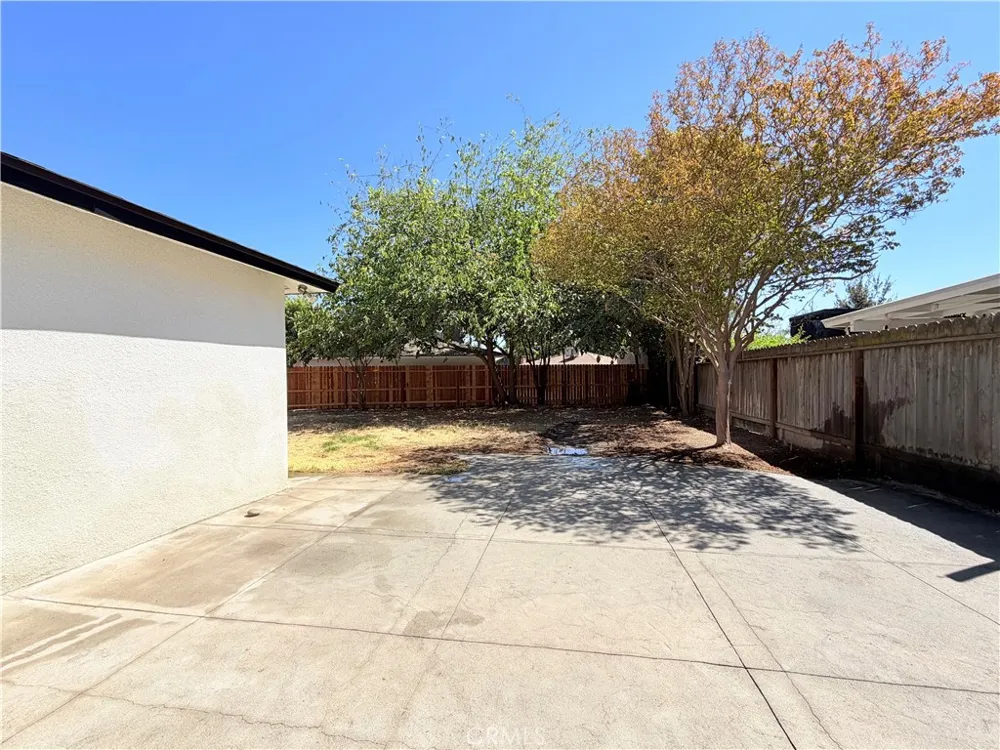 1833 W Pico Fresno, CA 93705