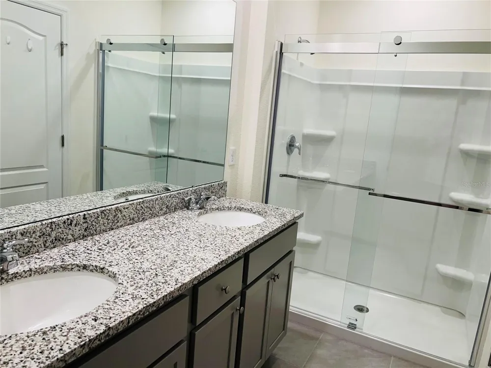 2642 ANGEL FALLS DR Davenport, FL 33837