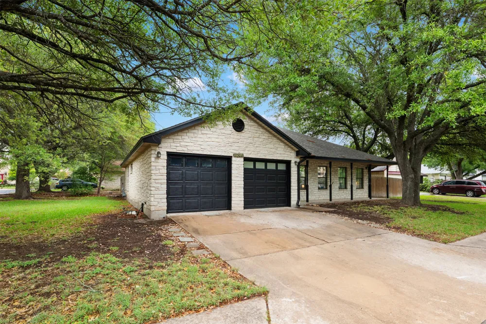 2306 Alimony Cove Austin, TX 78727