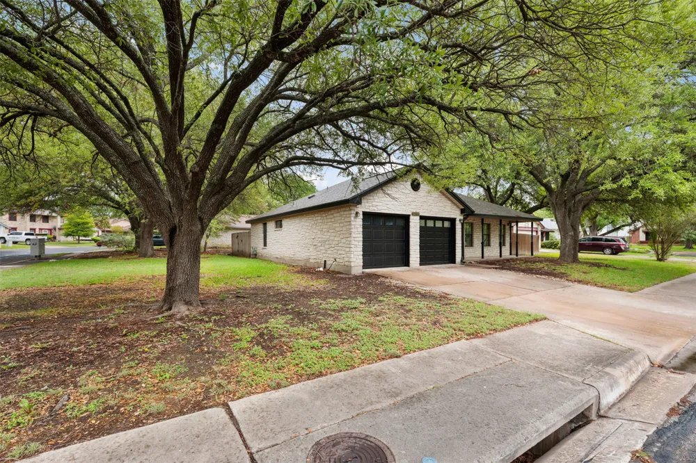 2306 Alimony Cove Austin, TX 78727