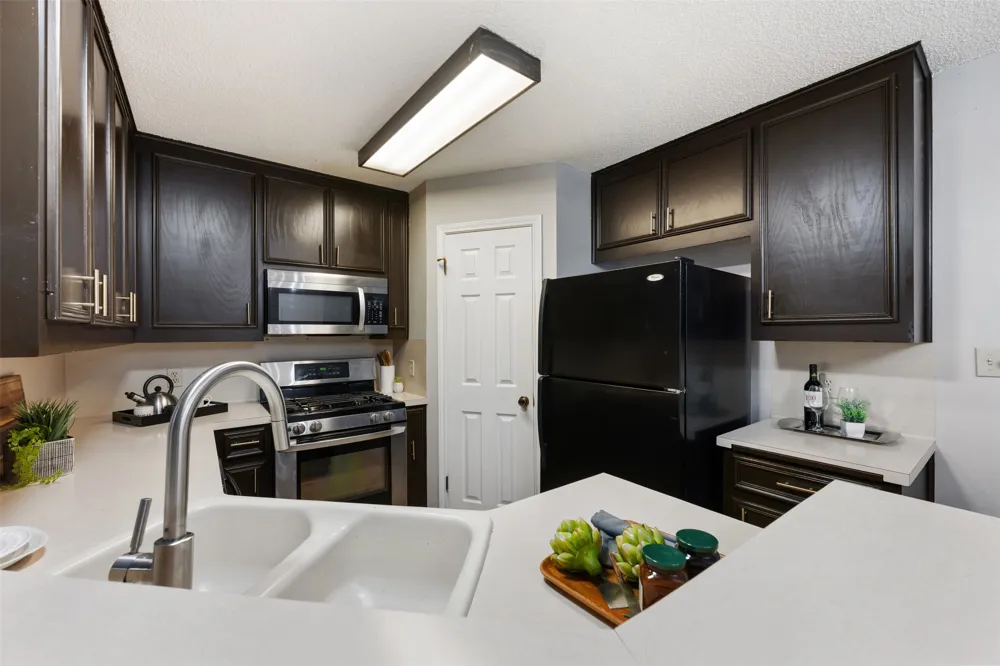 2306 Alimony Cove Austin, TX 78727